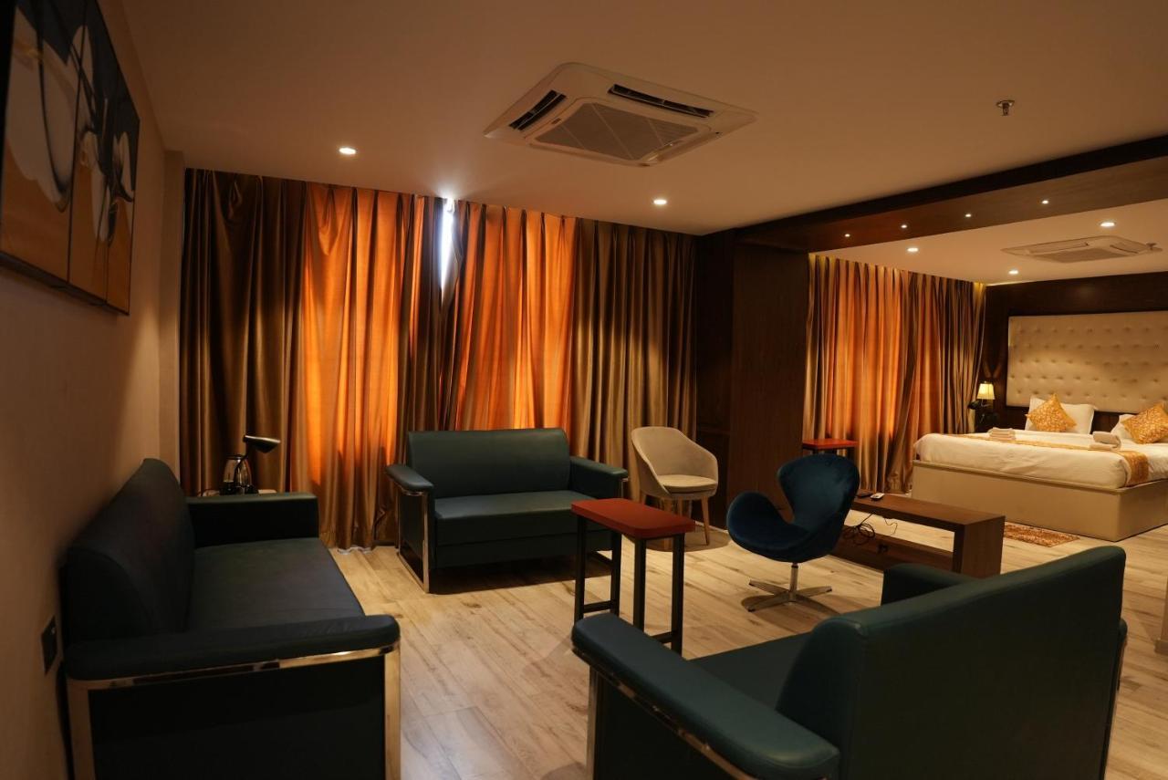 Hotel Ocean Vista Bay Βιζαχαπατνάμ Εξωτερικό φωτογραφία